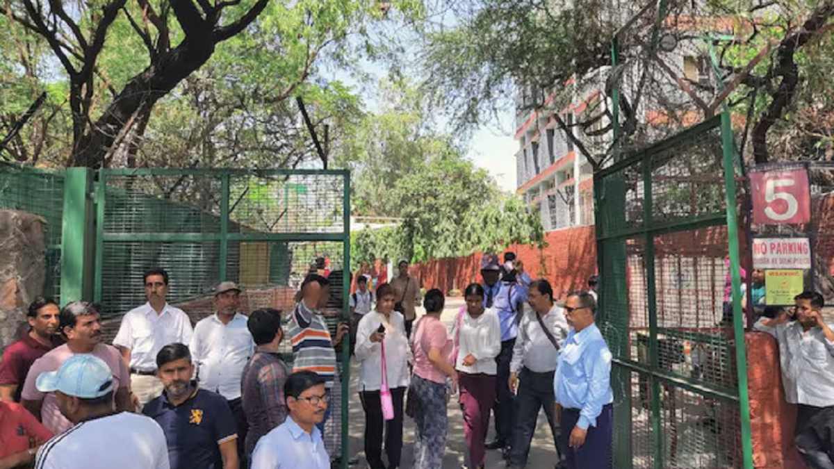 Extensive Bomb Alerts Issued to Over 90 Schools in Delhi-NCR; Authorities Mobilize